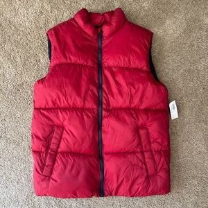 NWT Old Navy Boys XL 14 / 16 Red Puffer Vest